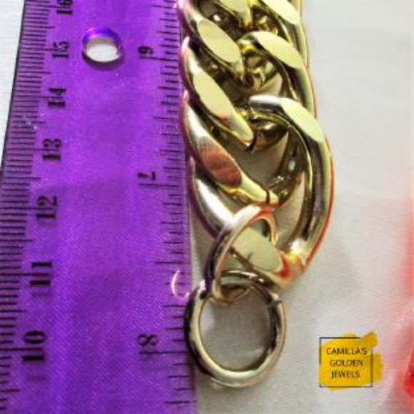 Parisian Golden Chain Bracelet - Picture 6 of 6